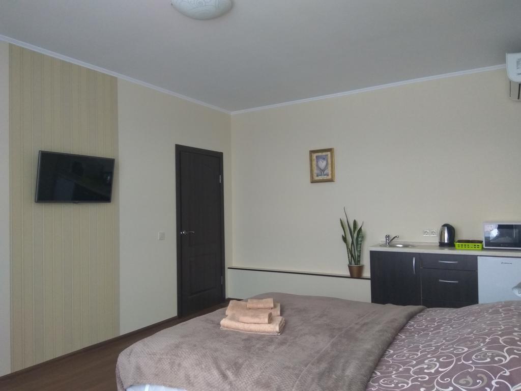 S&M Apartments - Zarichna Kiev Luaran gambar